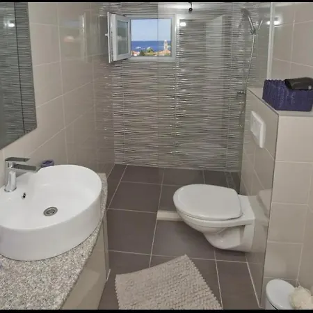 Juric 2 Apartment